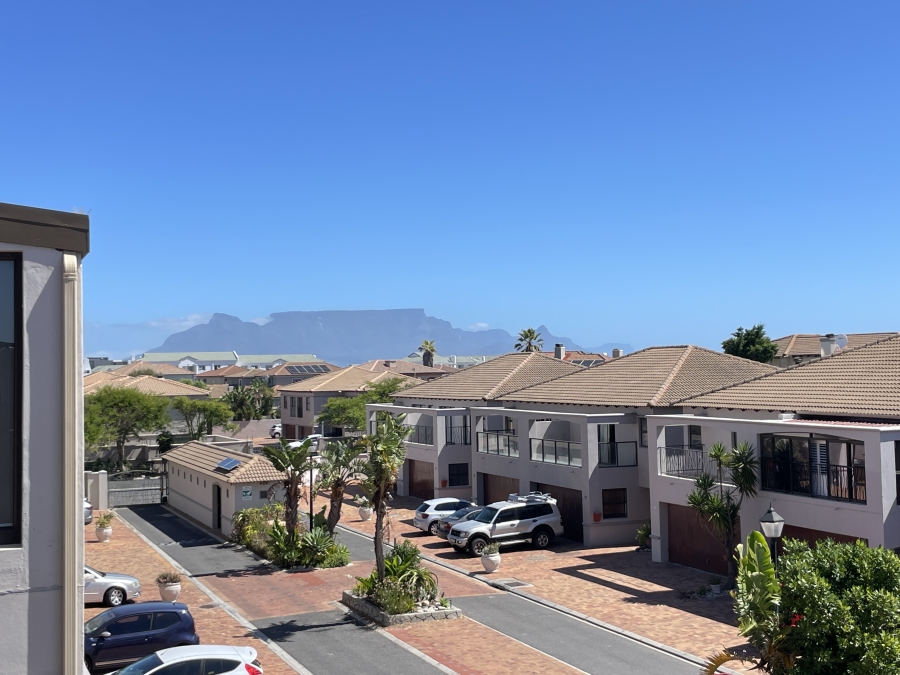 To Let 3 Bedroom Property for Rent in Bloubergstrand Western Cape